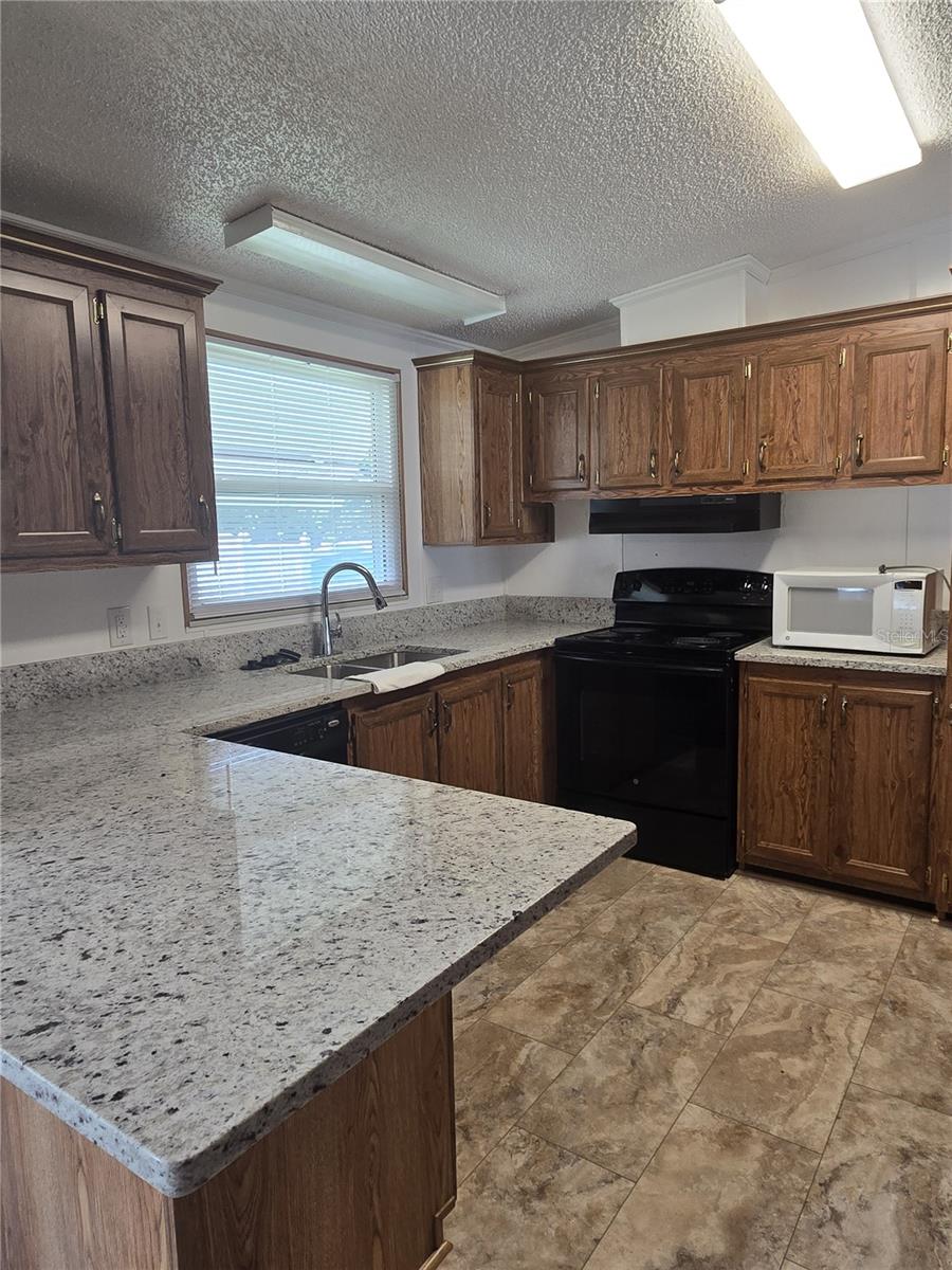 Image 16 of 34 For 3912 Citrus Circle 693