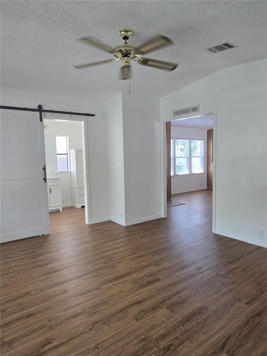 Image 32 of 34 For 3912 Citrus Circle 693