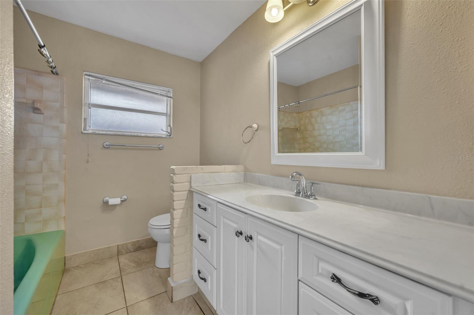 Image 26 of 39 For 618 Blairshire Circle