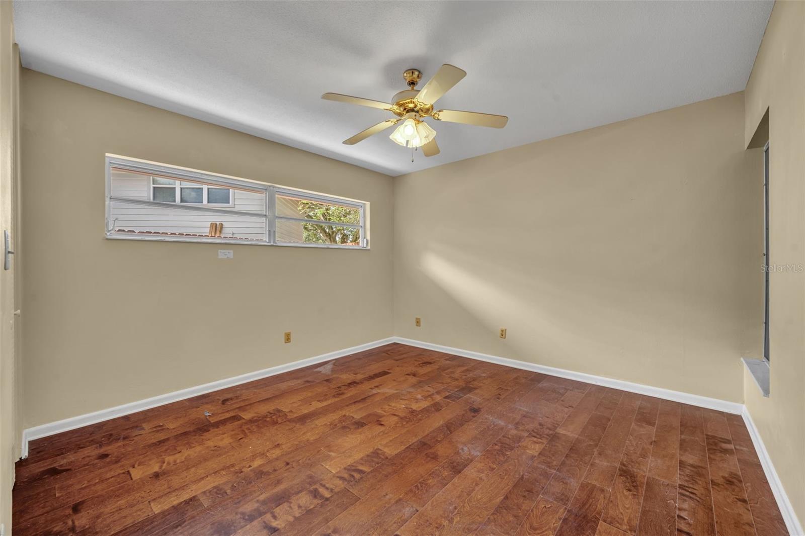 Image 27 of 39 For 618 Blairshire Circle