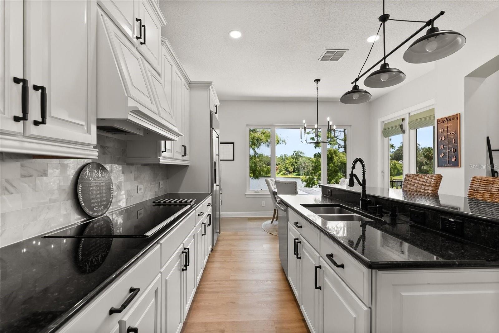 Image 10 of 48 For 527 Blue Water Edge Drive