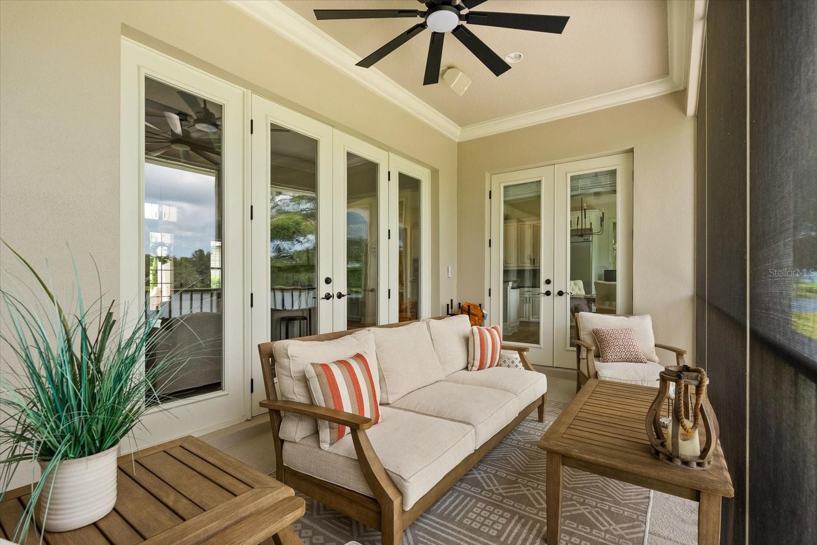Image 15 of 48 For 527 Blue Water Edge Drive
