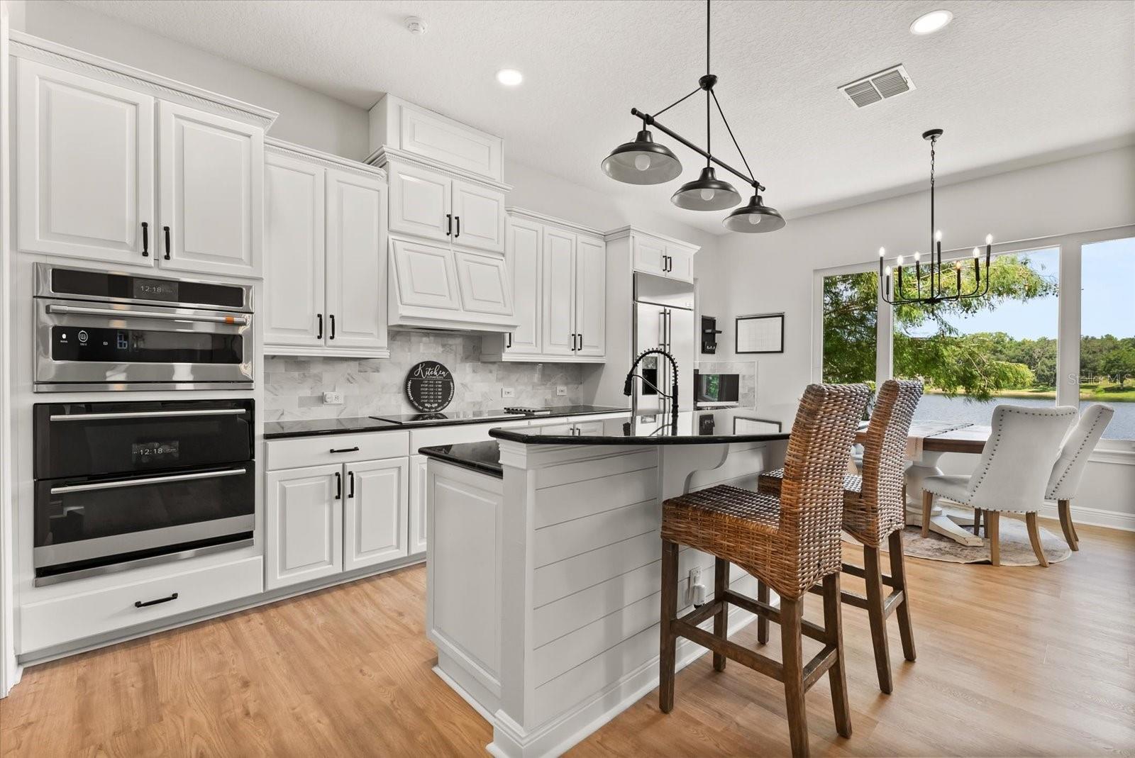Image 9 of 48 For 527 Blue Water Edge Drive