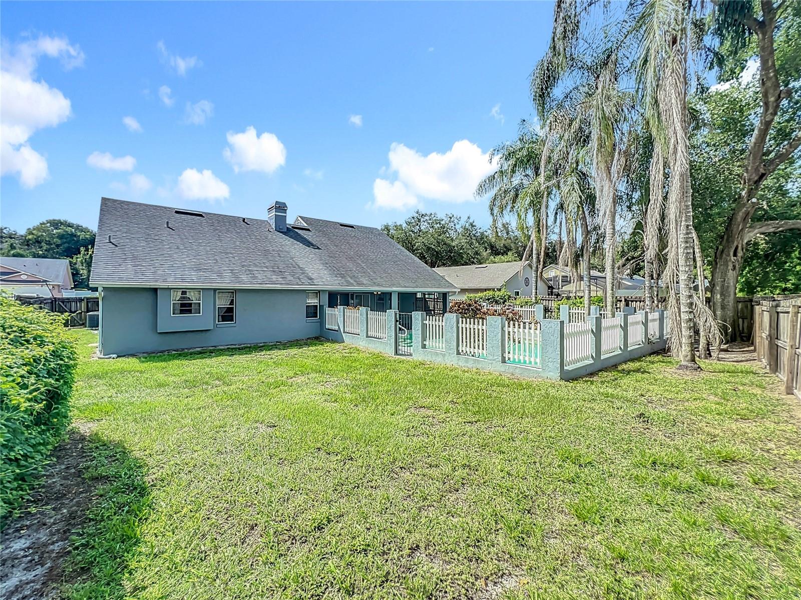 Image 37 of 41 For 306 Country View Court