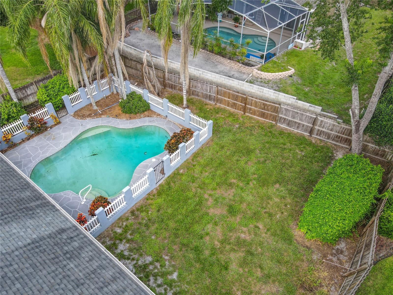 Image 39 of 41 For 306 Country View Court