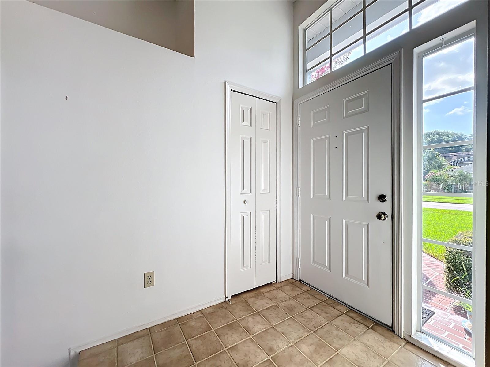 Image 4 of 41 For 306 Country View Court