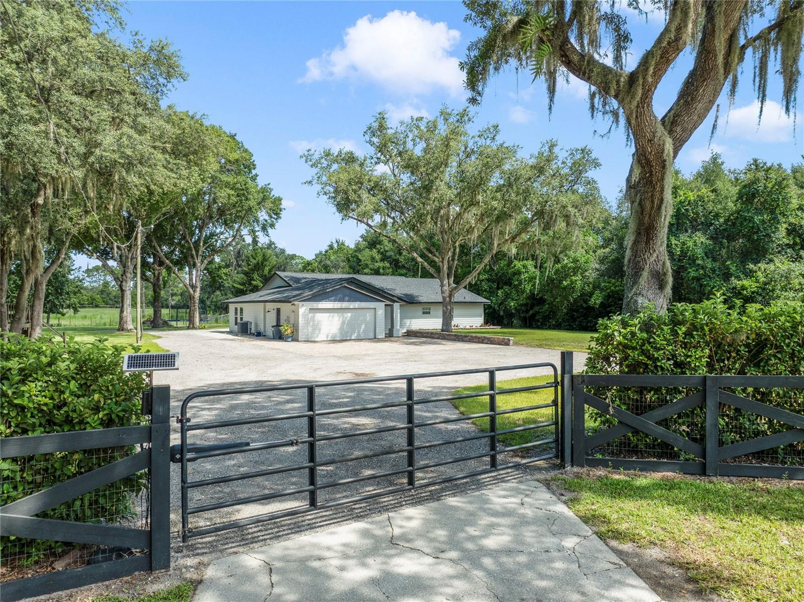 Details for 3428 County Road 426, GENEVA, FL 32732