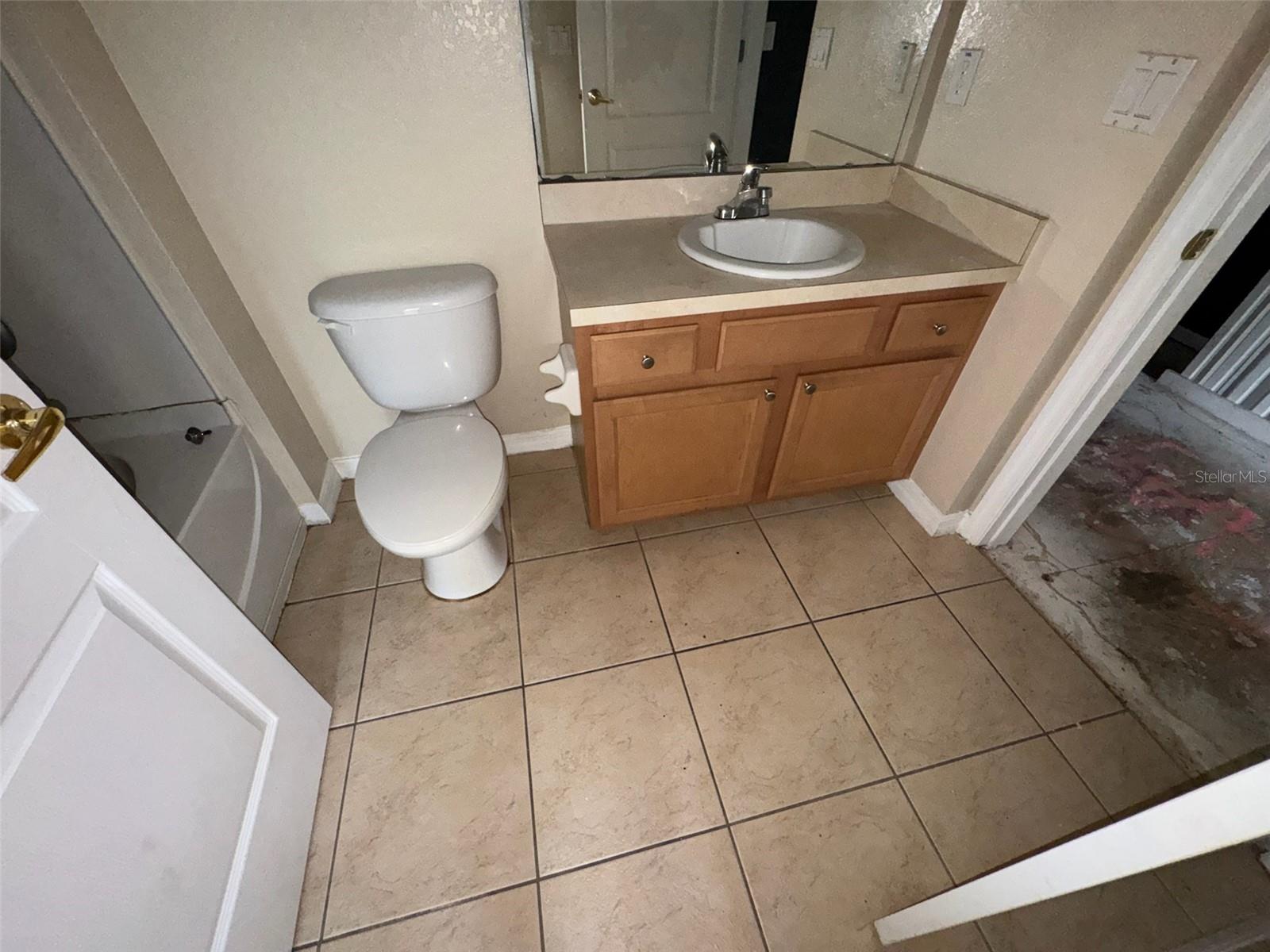 Image 12 of 19 For 2476 Caravelle Circle