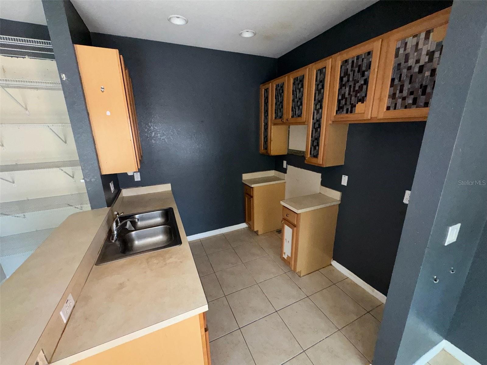 Image 8 of 19 For 2476 Caravelle Circle