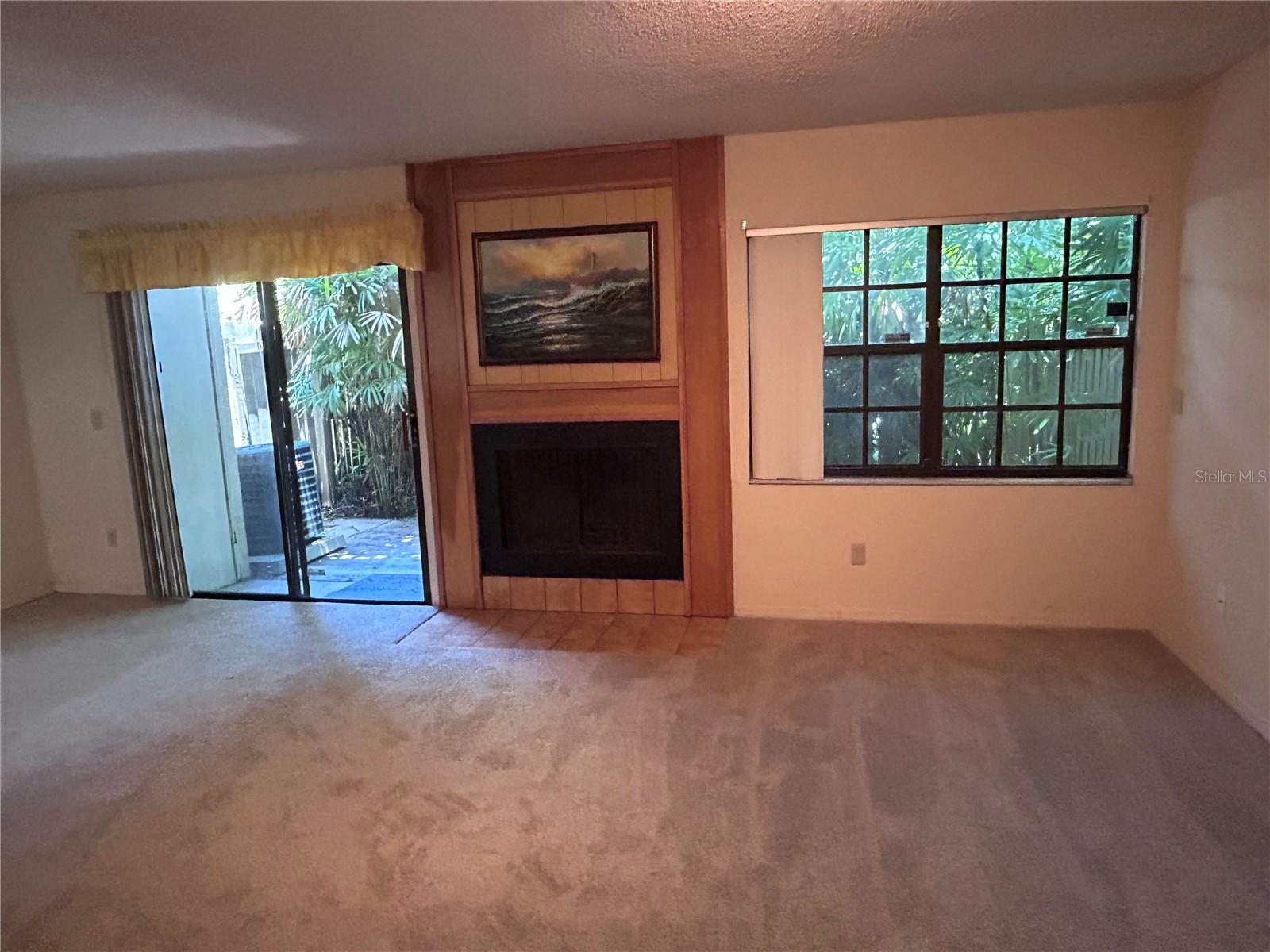 Image 10 of 29 For 714 Edgewater Drive 1a