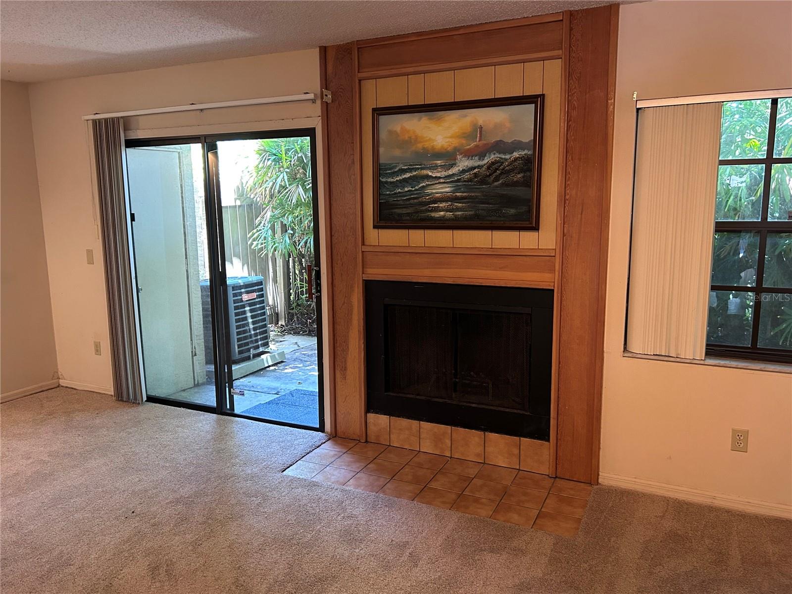 Image 11 of 29 For 714 Edgewater Drive 1a