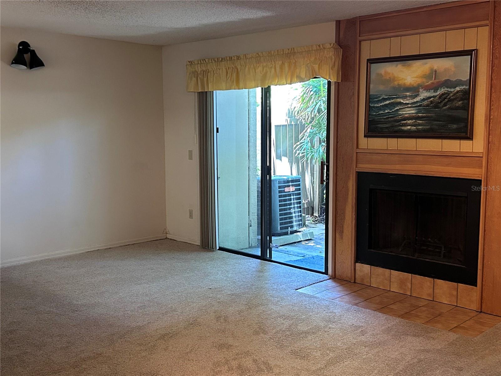 Image 12 of 29 For 714 Edgewater Drive 1a