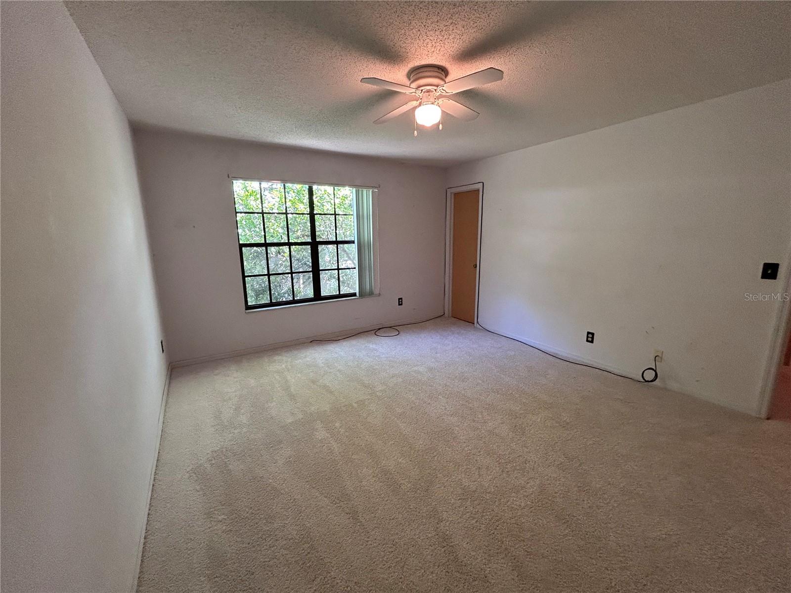 Image 15 of 29 For 714 Edgewater Drive 1a