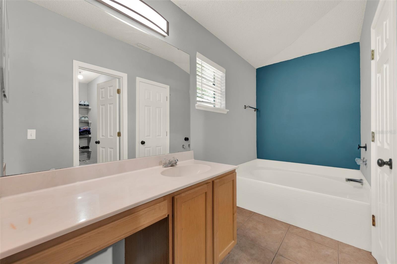 Image 14 of 43 For 10707 Palaiseau Court