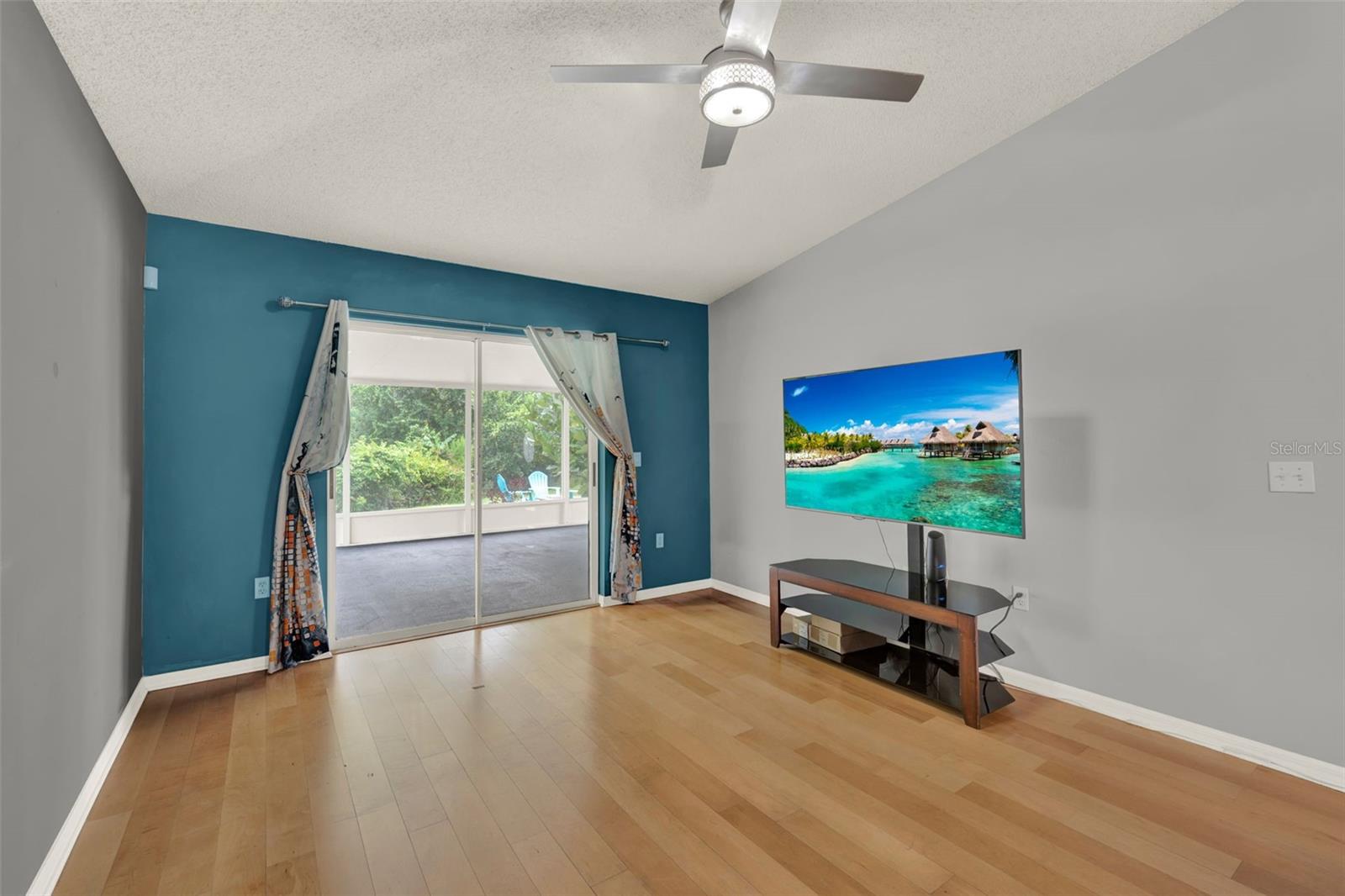 Image 16 of 43 For 10707 Palaiseau Court