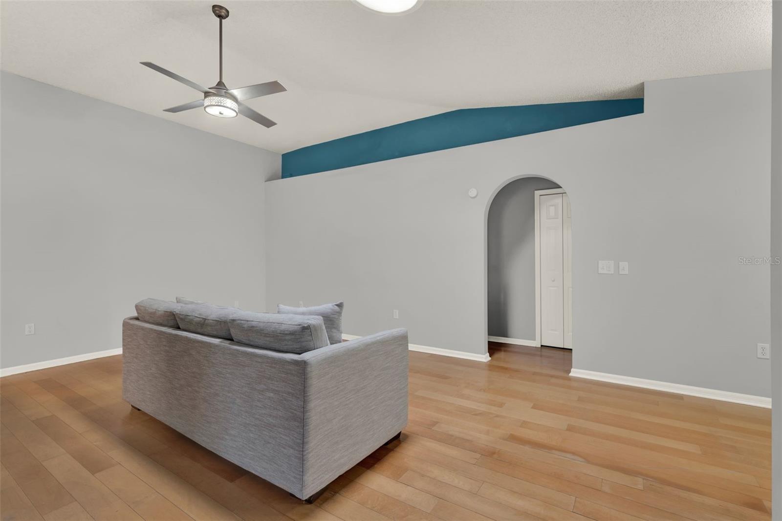 Image 4 of 43 For 10707 Palaiseau Court