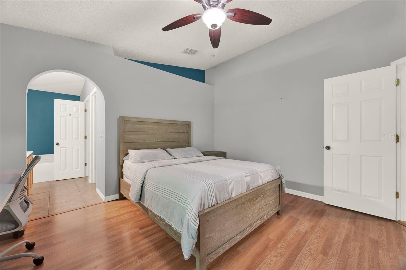 Image 9 of 43 For 10707 Palaiseau Court