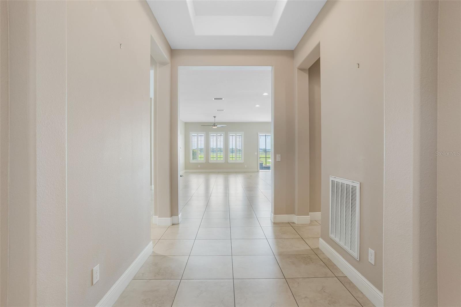 Image 5 of 88 For 290 Silver Maple Road