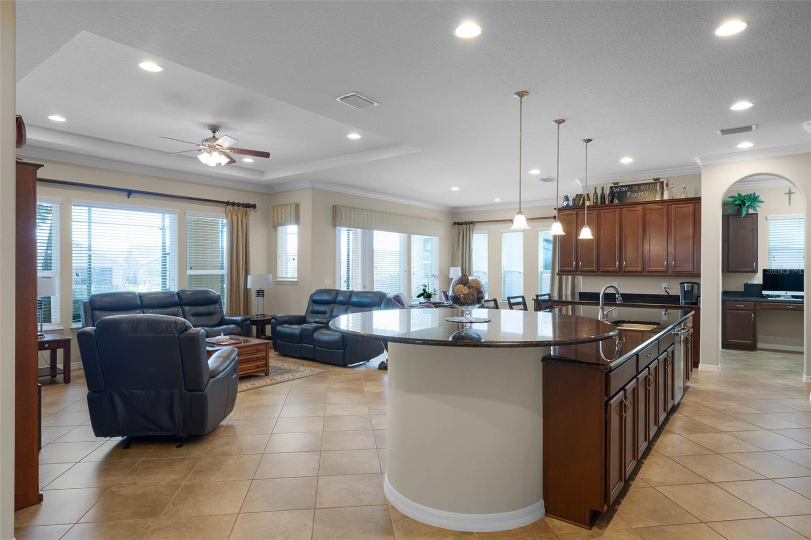 Image 75 of 88 For 290 Silver Maple Road