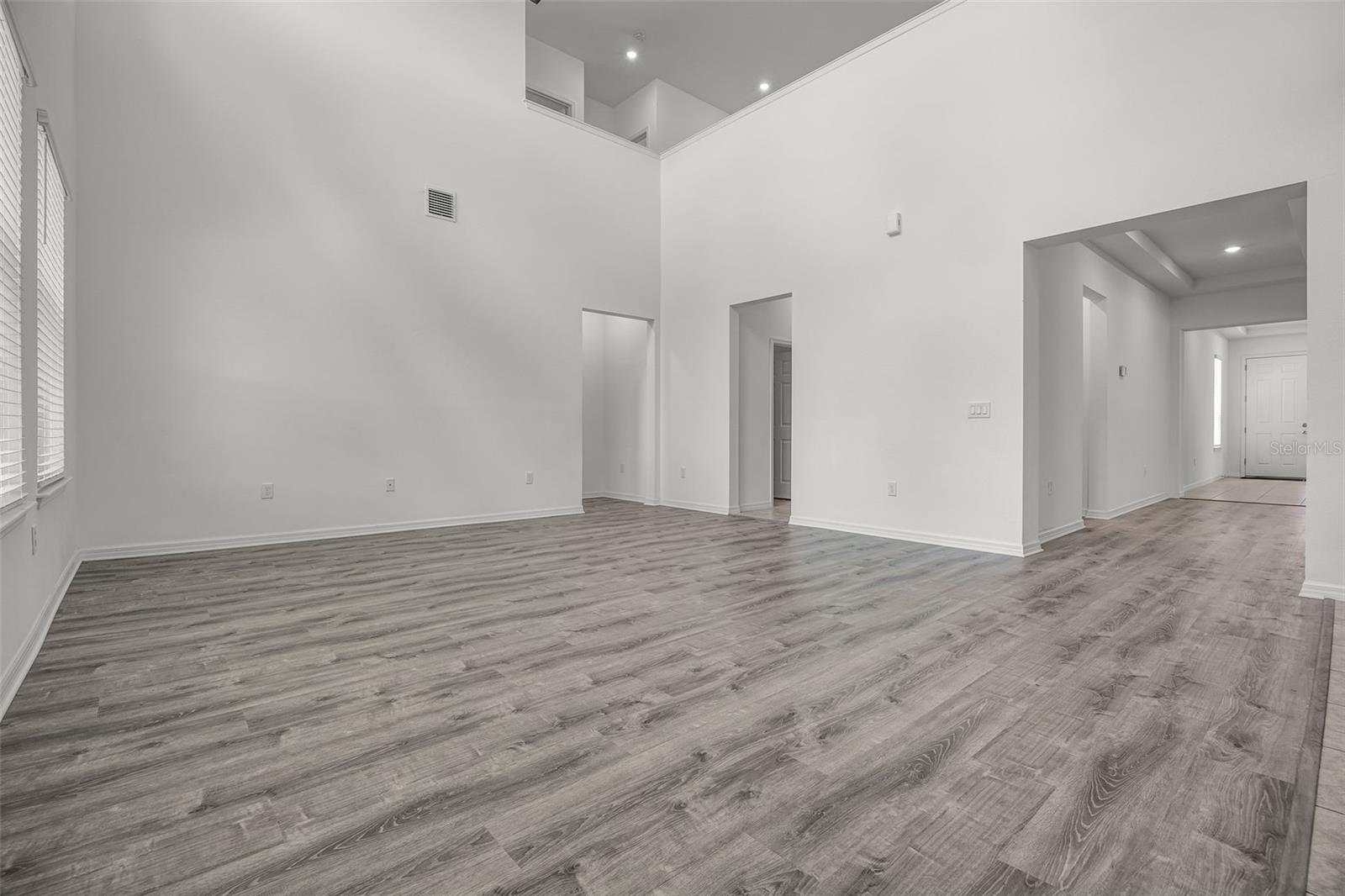 Image 10 of 35 For 10037 Austrina Oak Loop