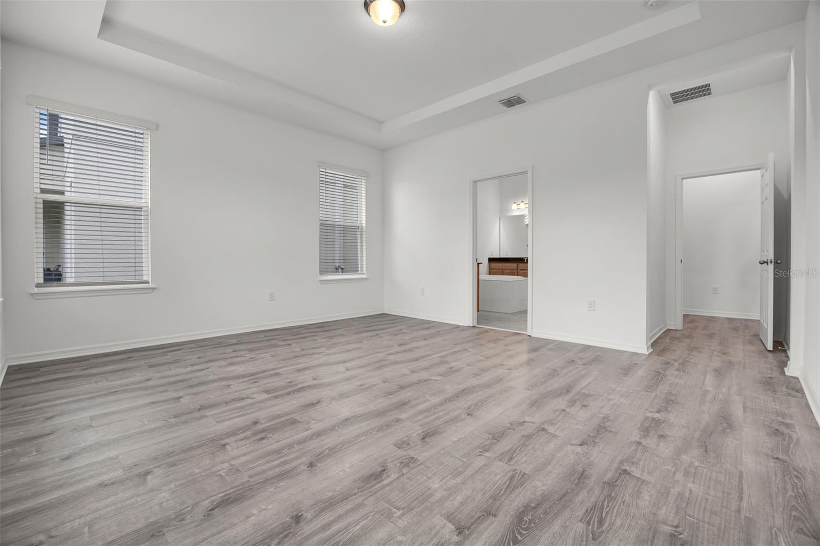 Image 11 of 35 For 10037 Austrina Oak Loop