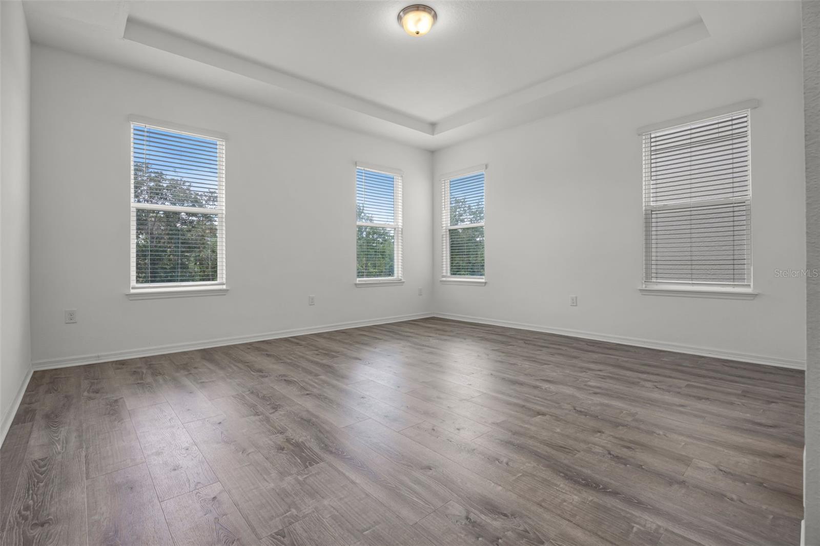 Image 15 of 35 For 10037 Austrina Oak Loop