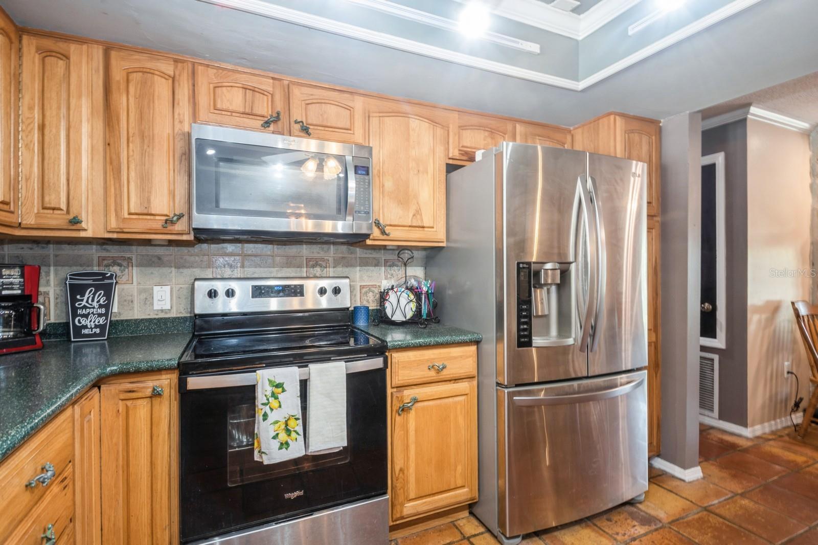 Image 12 of 47 For 8548 Shady Glen Drive