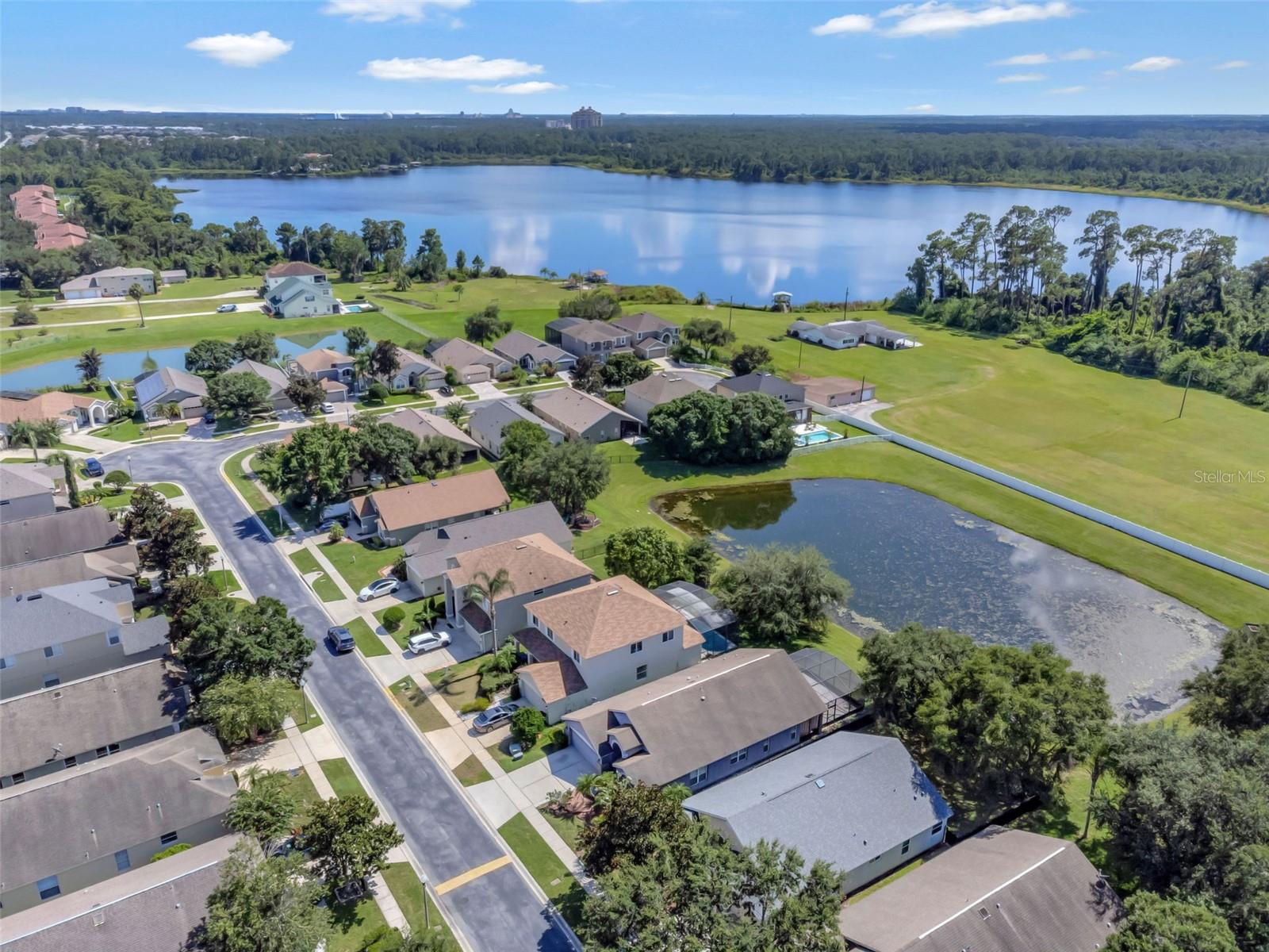 Image 21 of 49 For 9716 Pecky Cypress Way