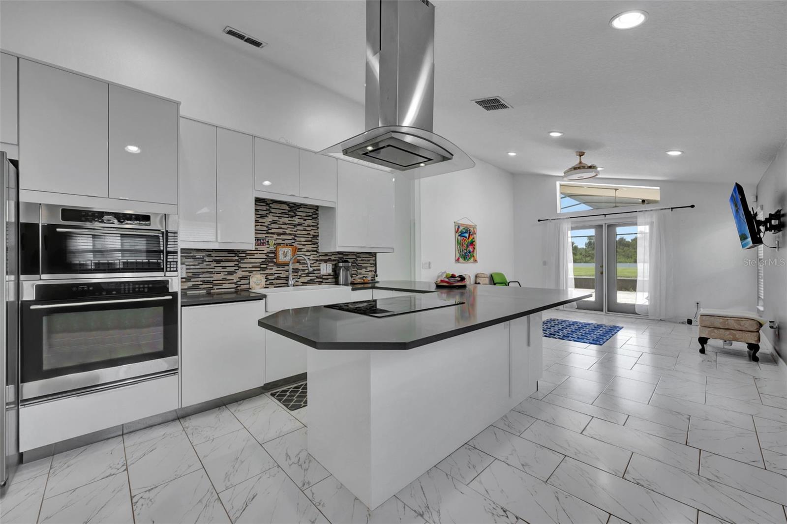 Image 3 of 49 For 9716 Pecky Cypress Way
