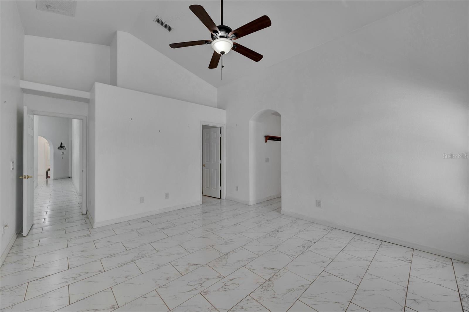 Image 33 of 49 For 9716 Pecky Cypress Way
