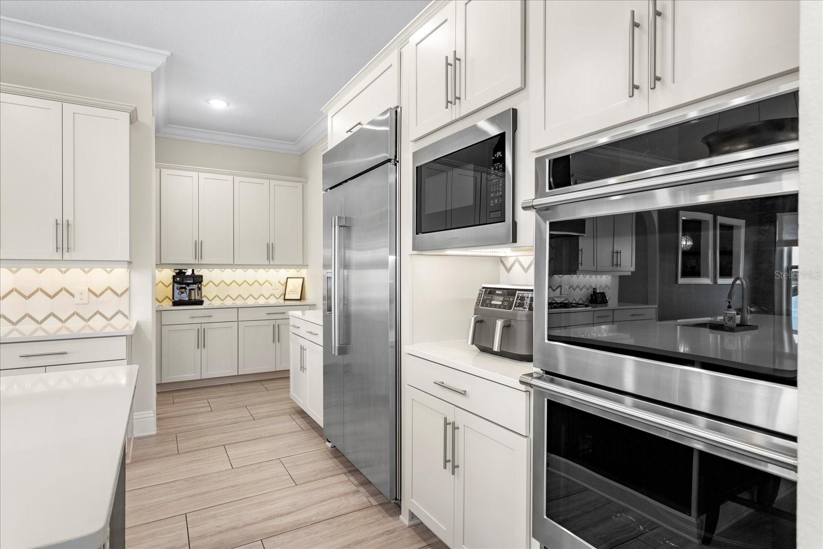Image 12 of 72 For 16821 Broadwater Avenue