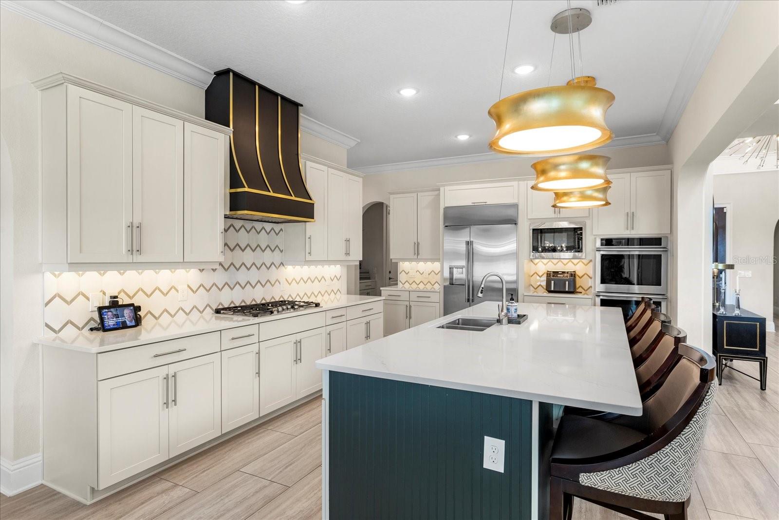 Image 15 of 72 For 16821 Broadwater Avenue