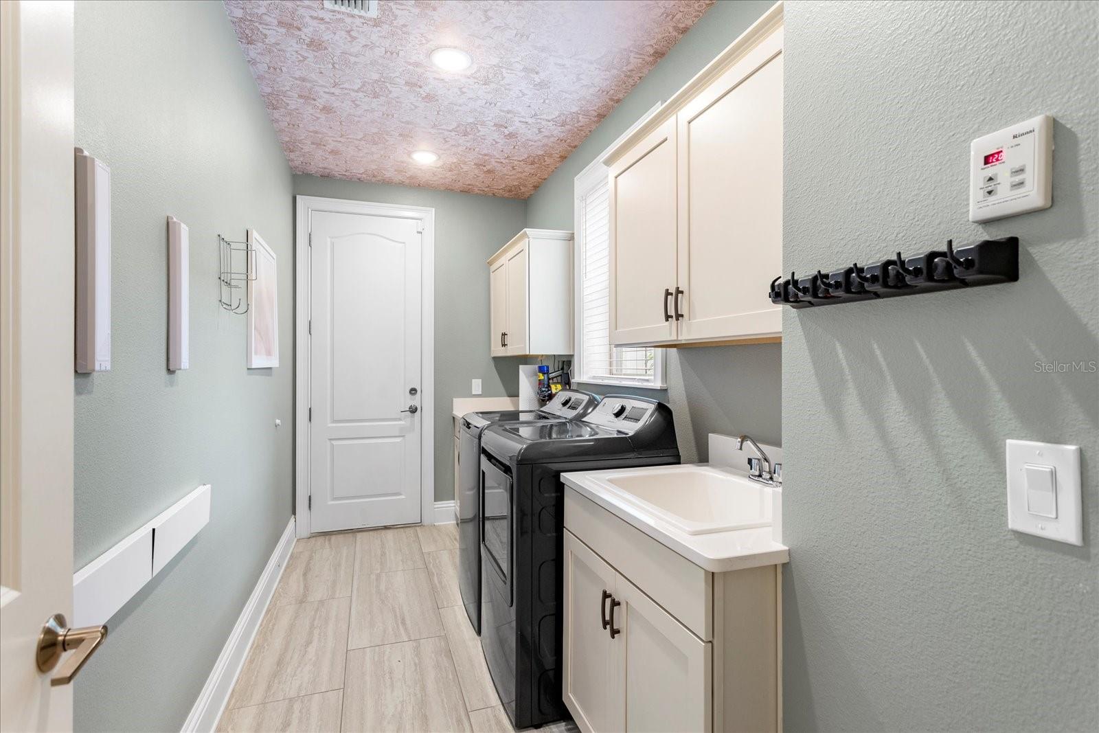 Image 28 of 72 For 16821 Broadwater Avenue