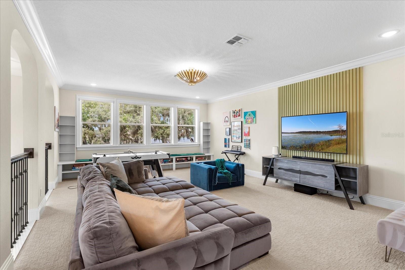 Image 33 of 72 For 16821 Broadwater Avenue