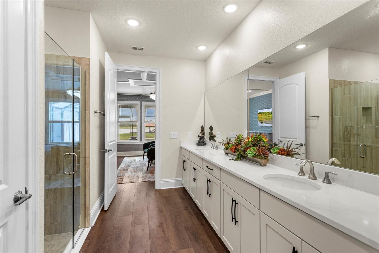 Image 50 of 72 For 16821 Broadwater Avenue