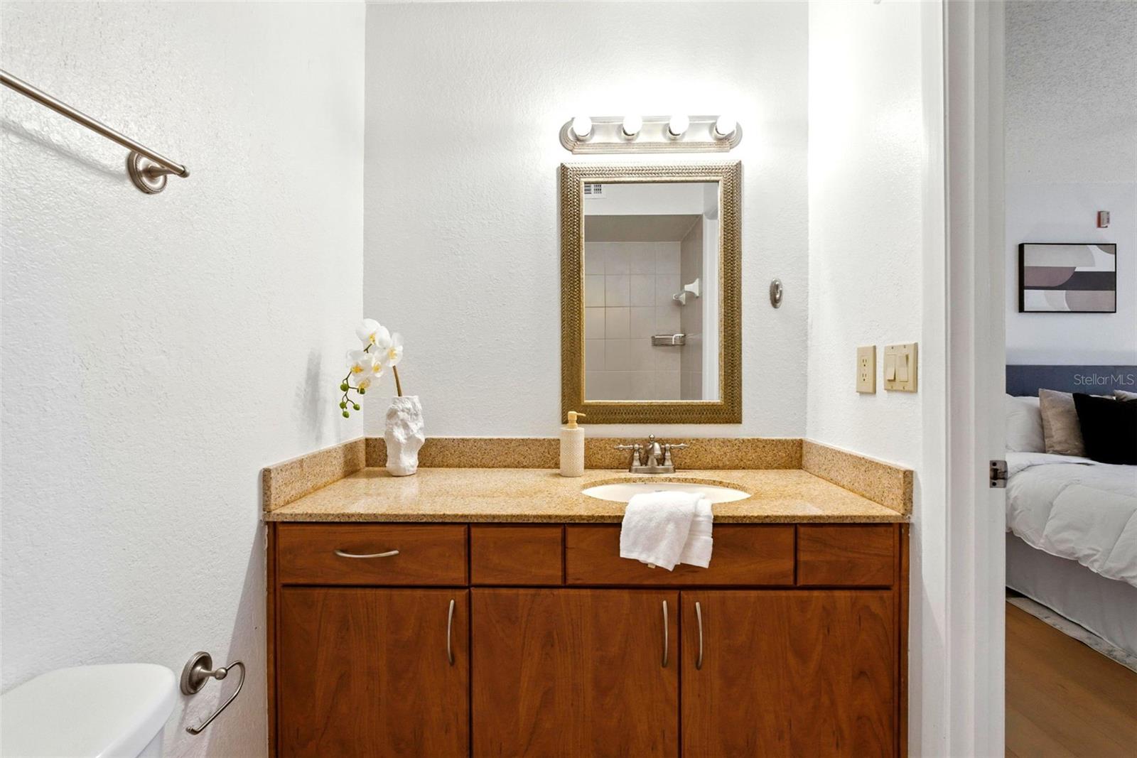 Image 26 of 46 For 11550 Westwood Boulevard 1212