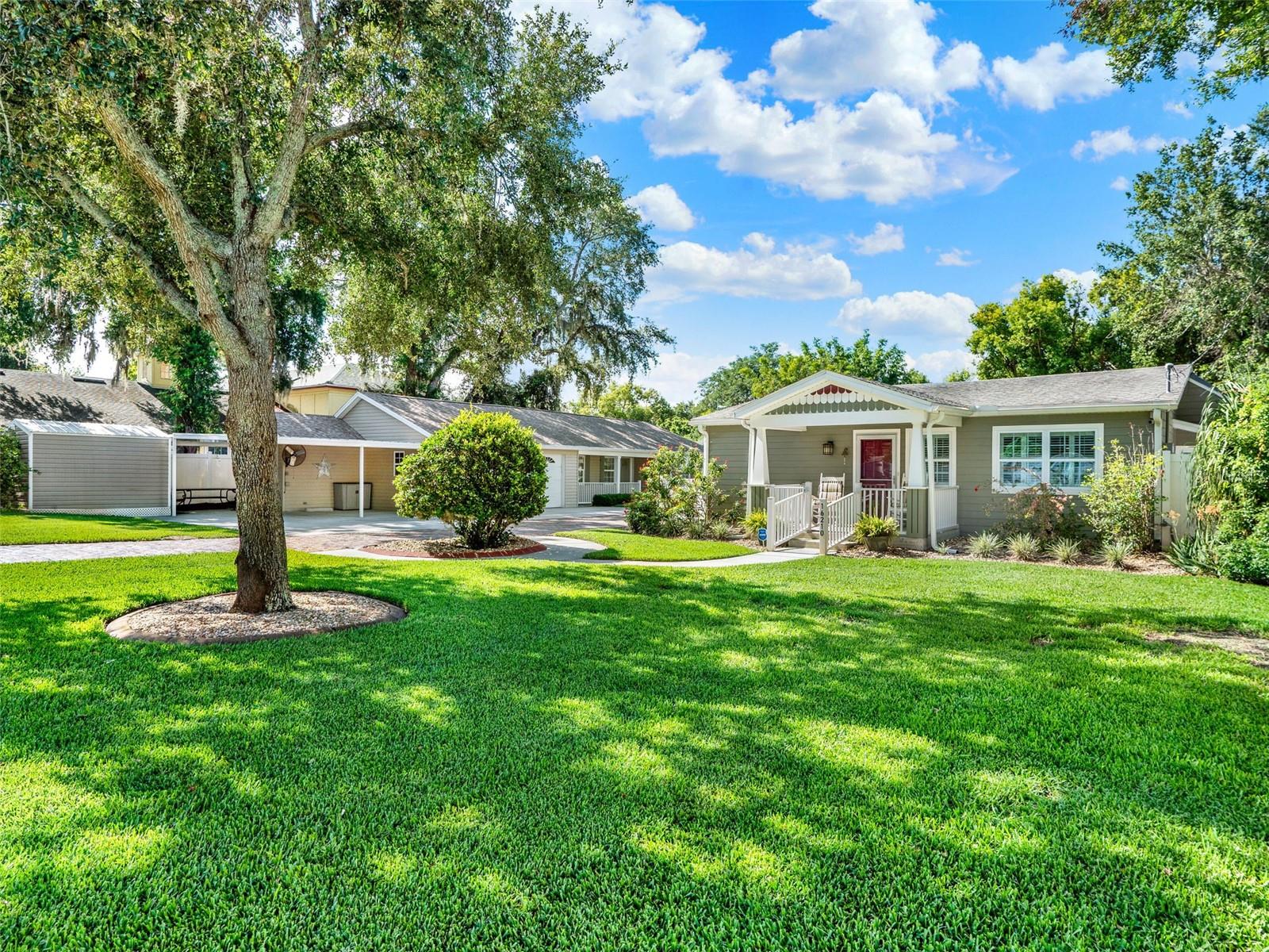 Image 5 of 72 For 16210 Lake Saunders Drive