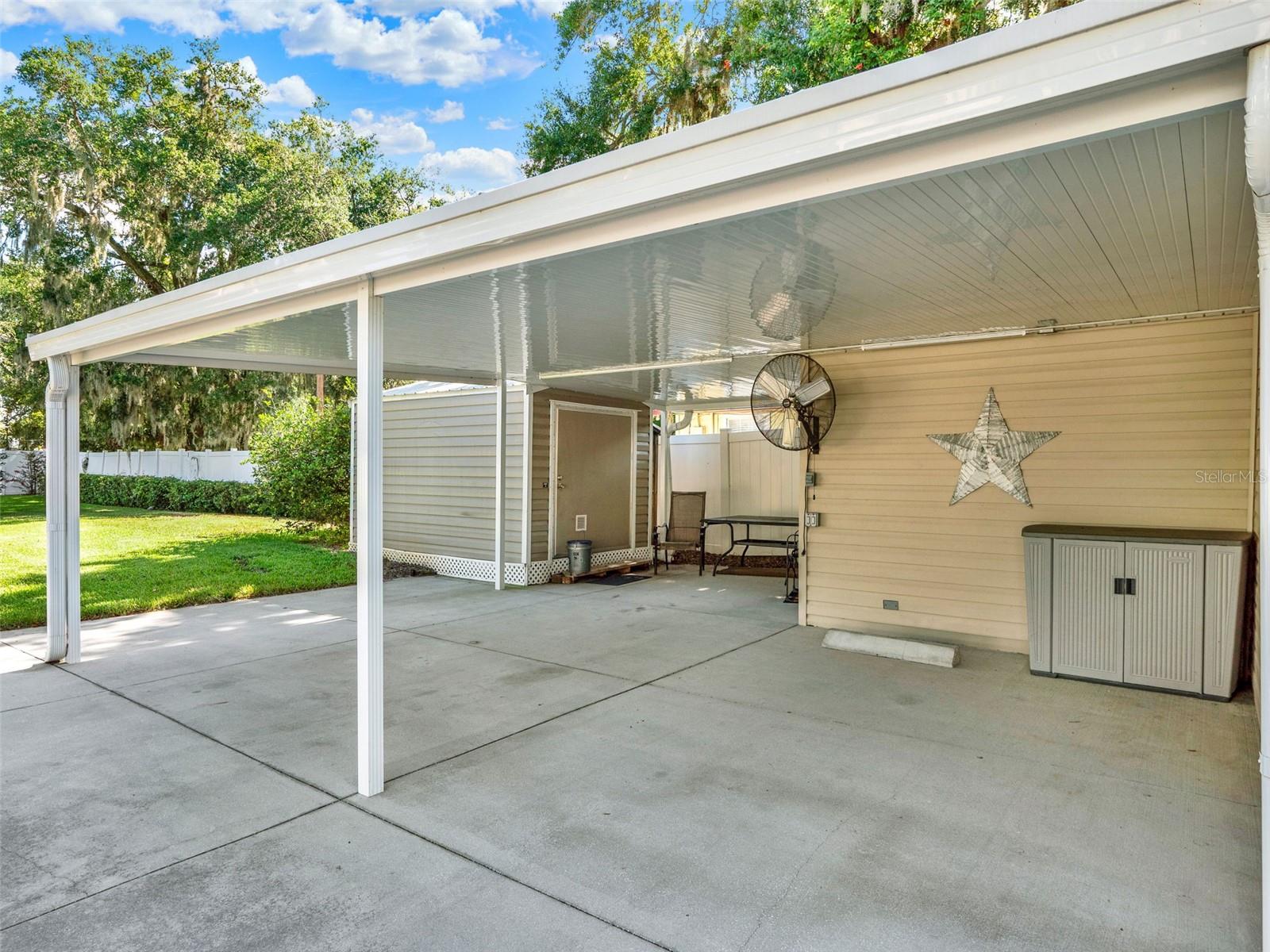 Image 57 of 72 For 16210 Lake Saunders Drive