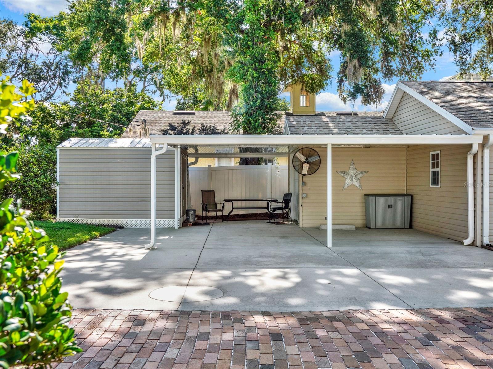 Image 58 of 72 For 16210 Lake Saunders Drive