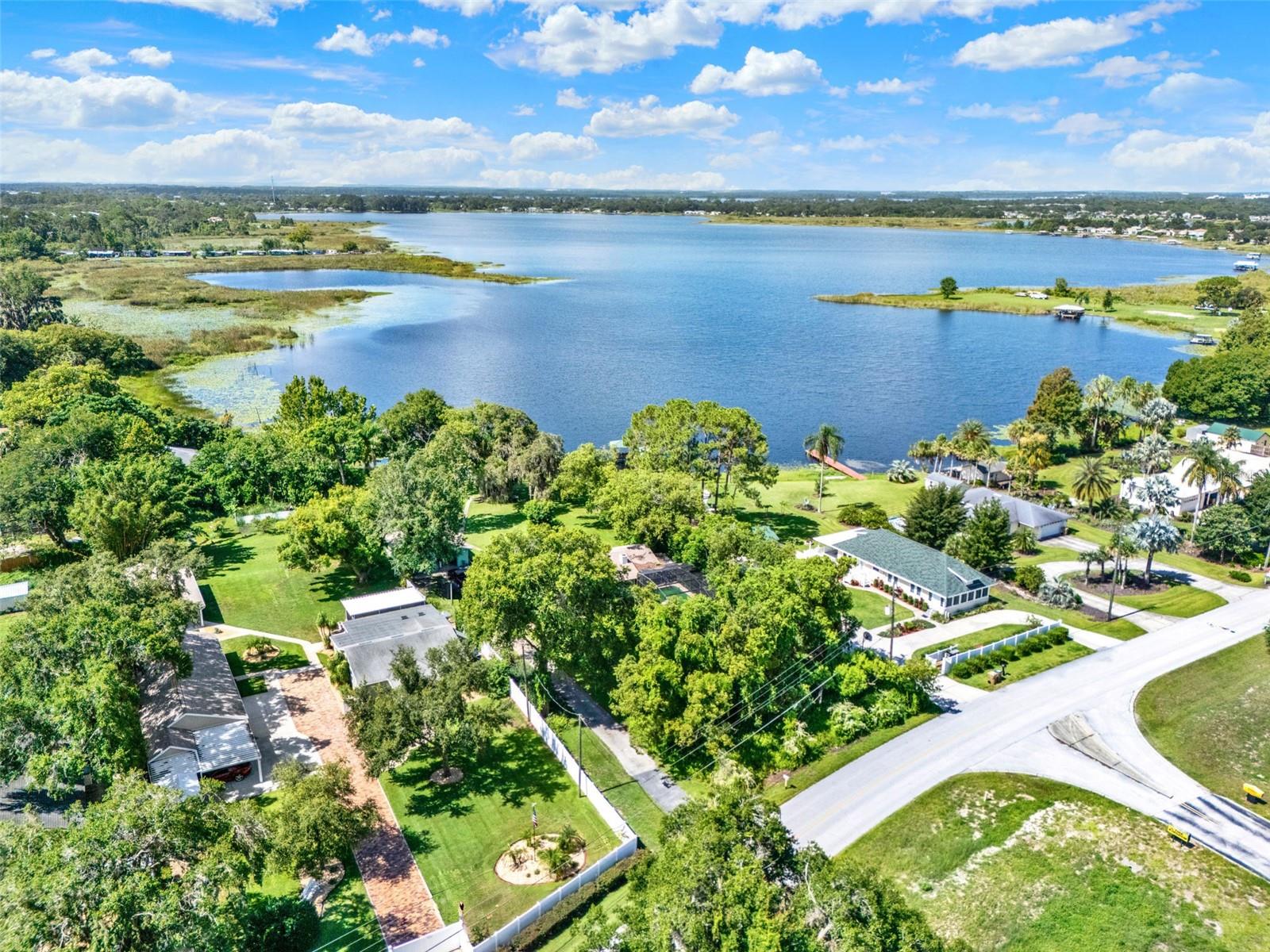 Image 62 of 72 For 16210 Lake Saunders Drive