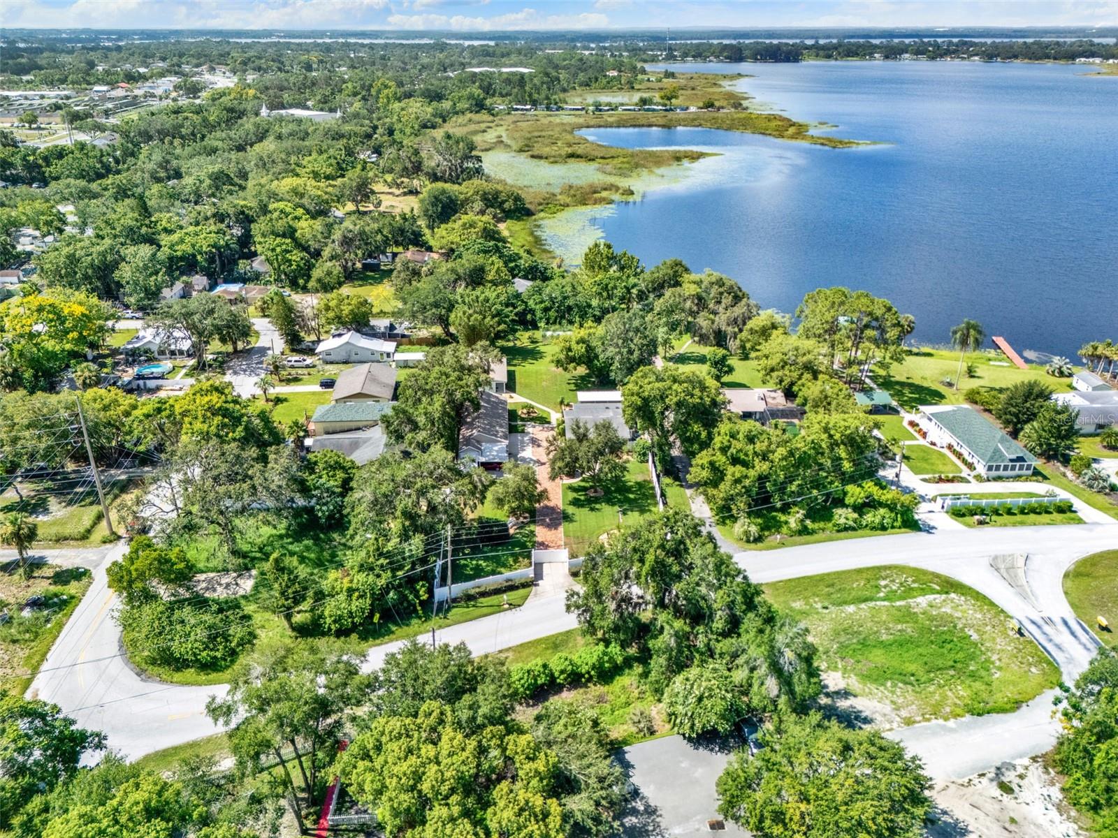 Image 66 of 72 For 16210 Lake Saunders Drive