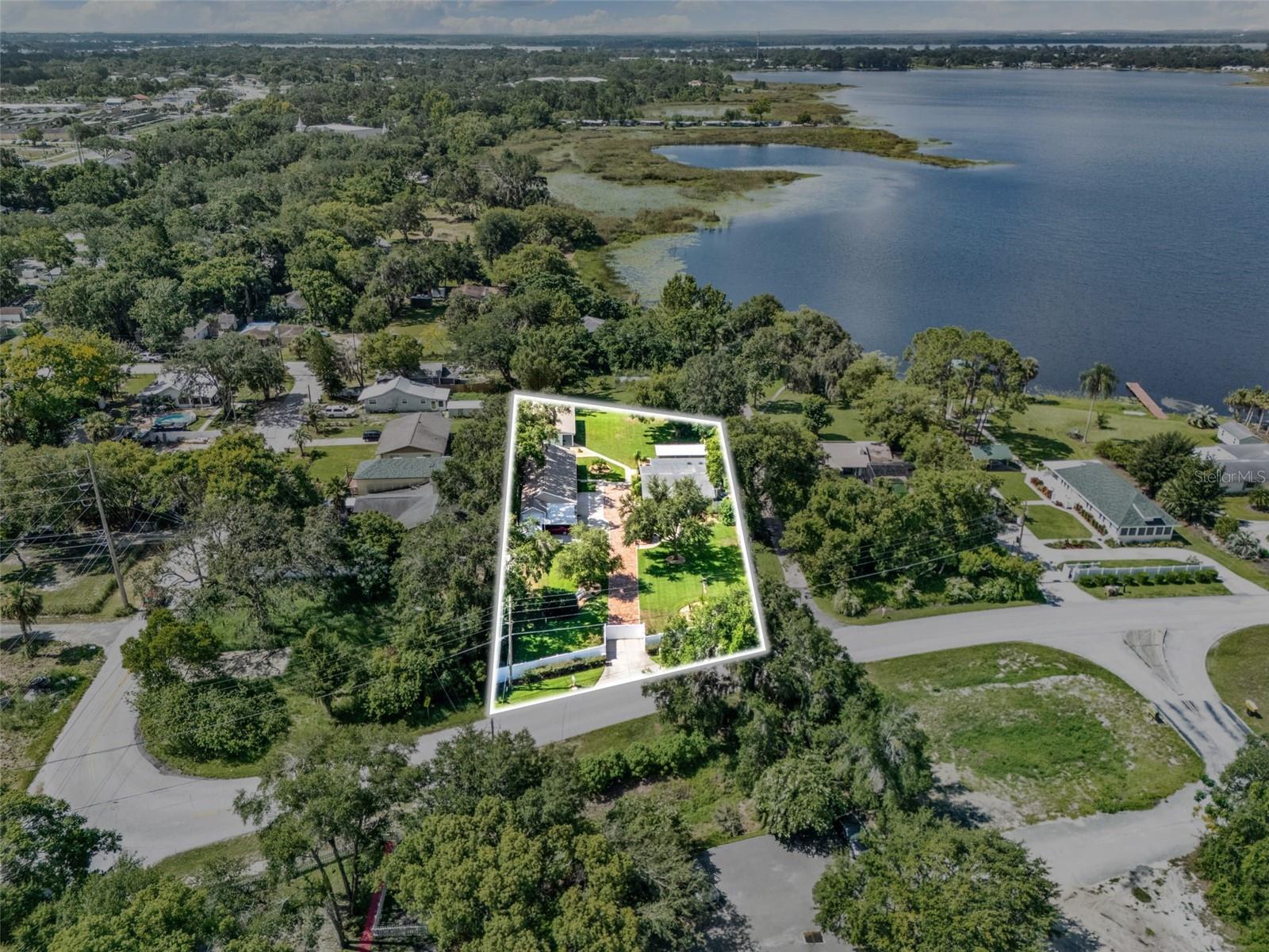 Image 67 of 72 For 16210 Lake Saunders Drive