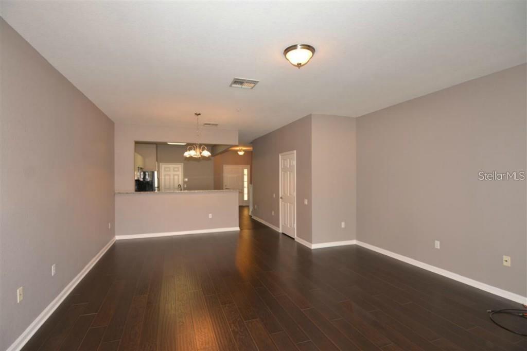Image 6 of 12 For 6941 Cadiz Boulevard