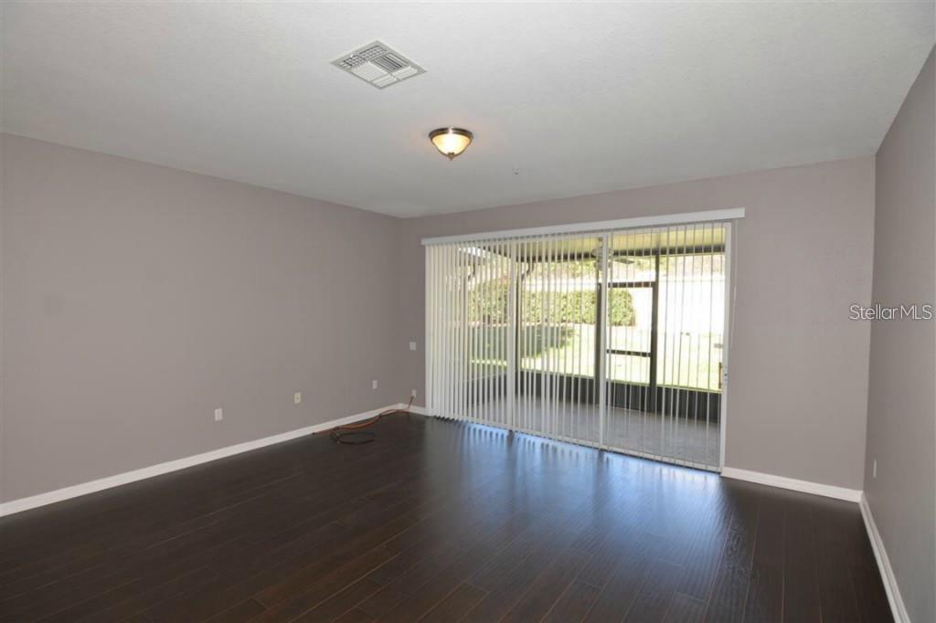 Image 7 of 12 For 6941 Cadiz Boulevard