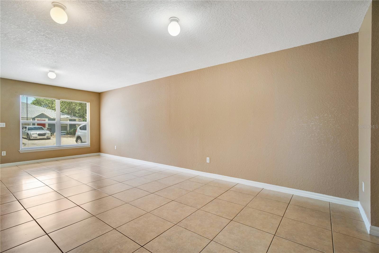 Image 3 of 11 For 825 Douglass Avenue