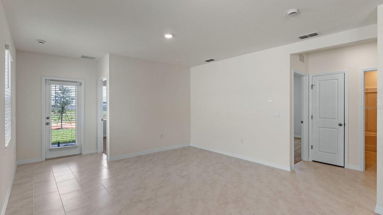 Image 10 of 23 For 175 Amberwood Way