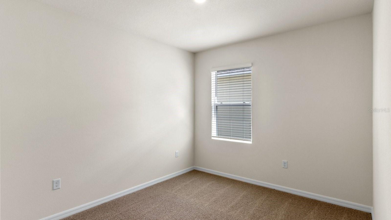 Image 16 of 23 For 175 Amberwood Way