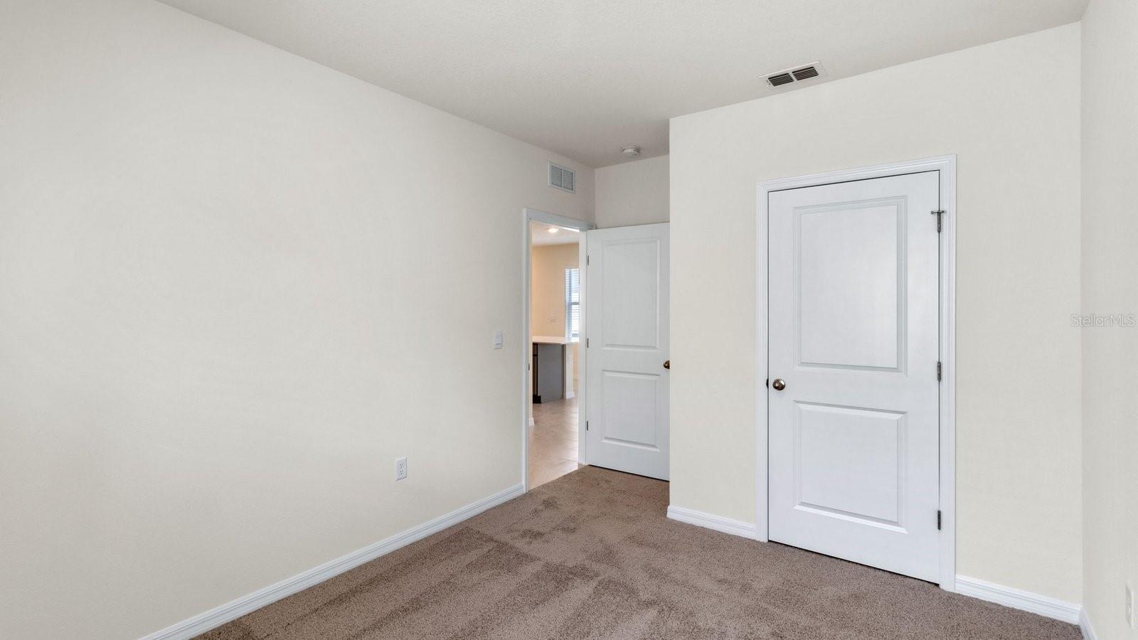 Image 17 of 23 For 175 Amberwood Way
