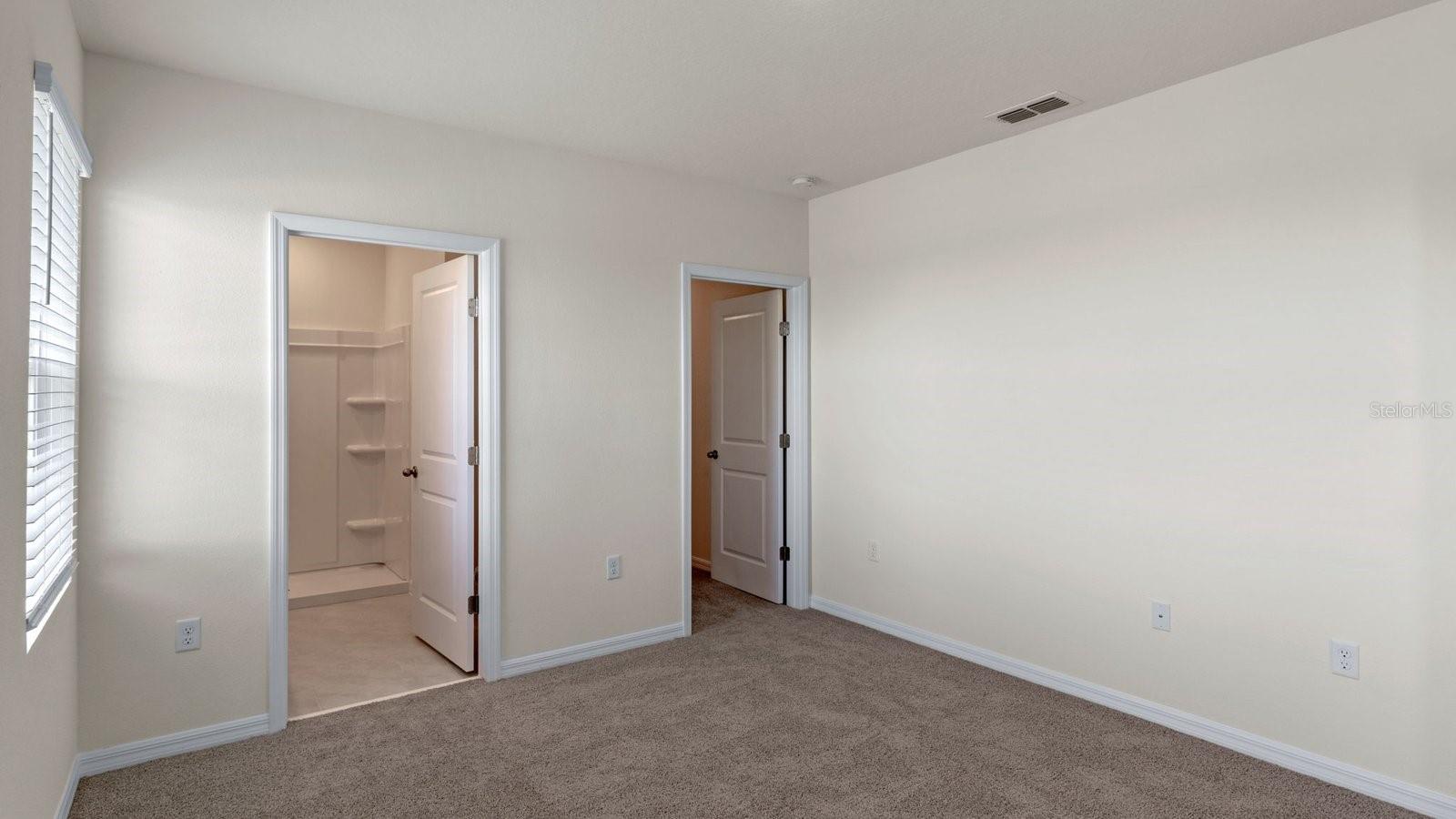 Image 20 of 23 For 175 Amberwood Way
