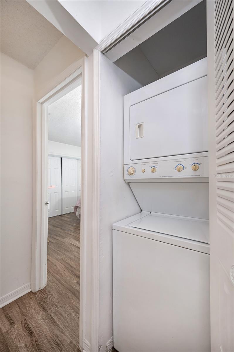 Image 11 of 22 For 946 Bird Bay Court 104
